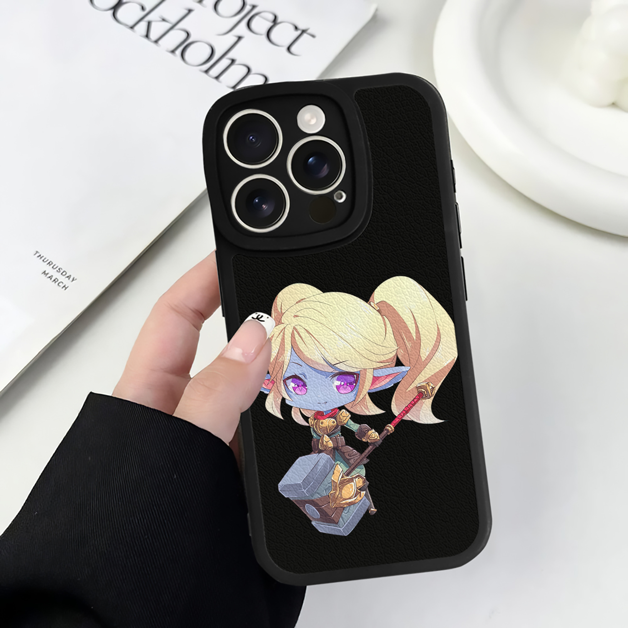 リーグ・オブ・レジェンド League of Legends LOL 【iPhone 16シリーズ対応】シリコンスマホケース（レザー調） 材質：シリコン